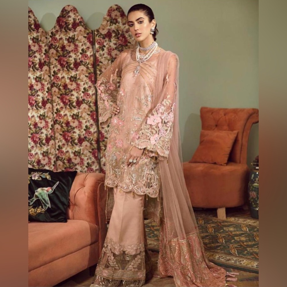 Republic Womenswear Pakistani Outfit